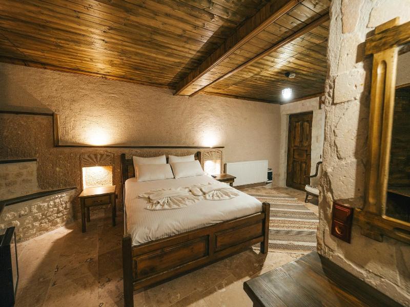 Cappatria Cave House image