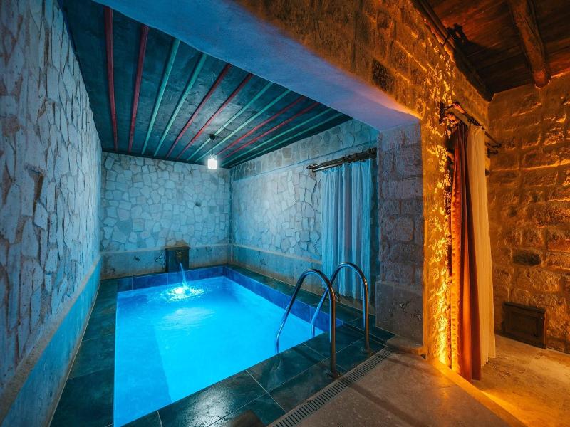 Cappatria Cave House image