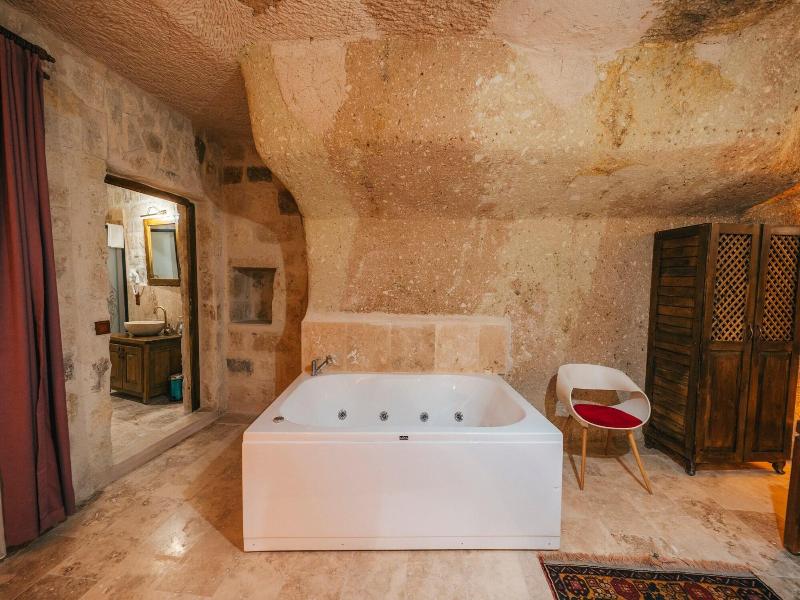 Cappatria Cave House image