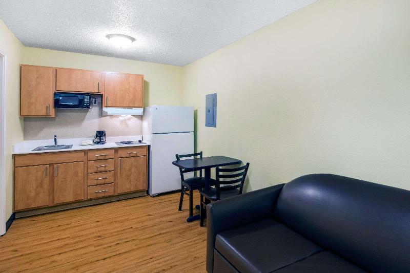 Hawthorn Extended Stay By Wyndham Lewisville 4