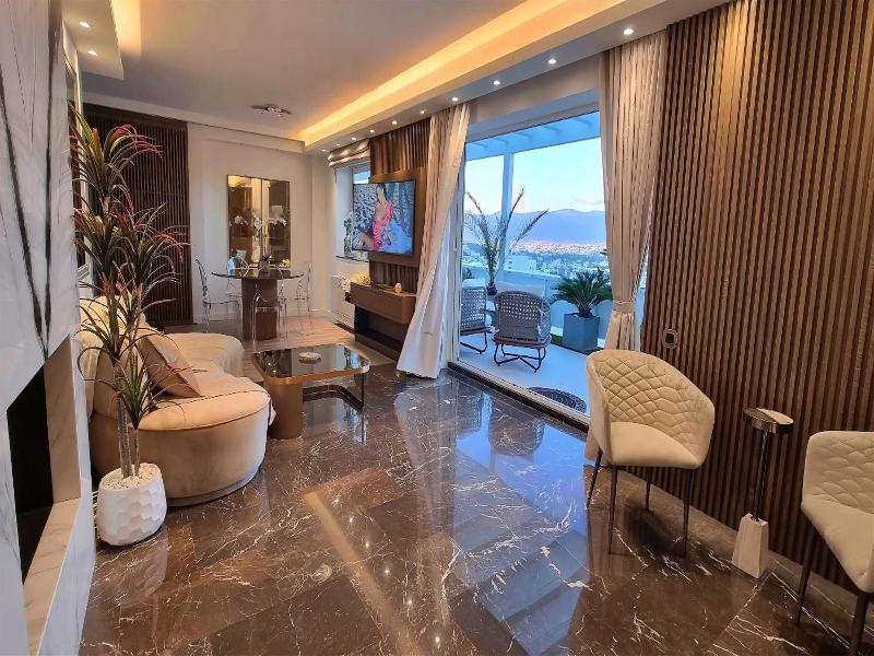 One 360 Skyline Athens Penthouses image
