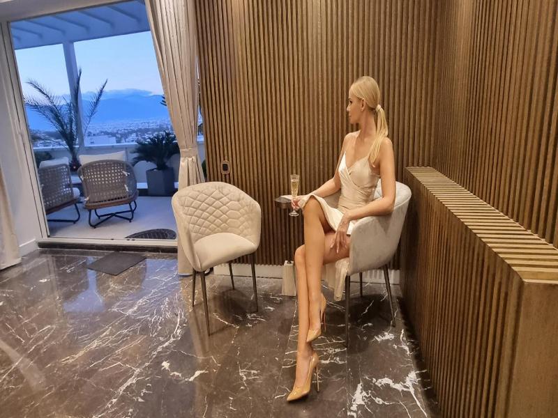 One 360 Skyline Athens Penthouses image