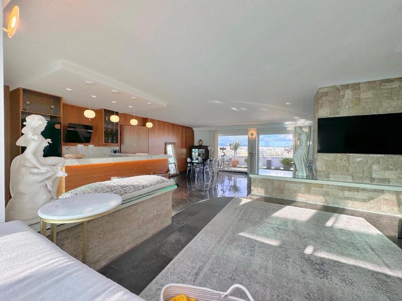 One 360 Skyline Athens Penthouses image