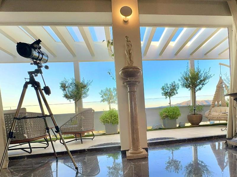 One 360 Skyline Athens Penthouses image