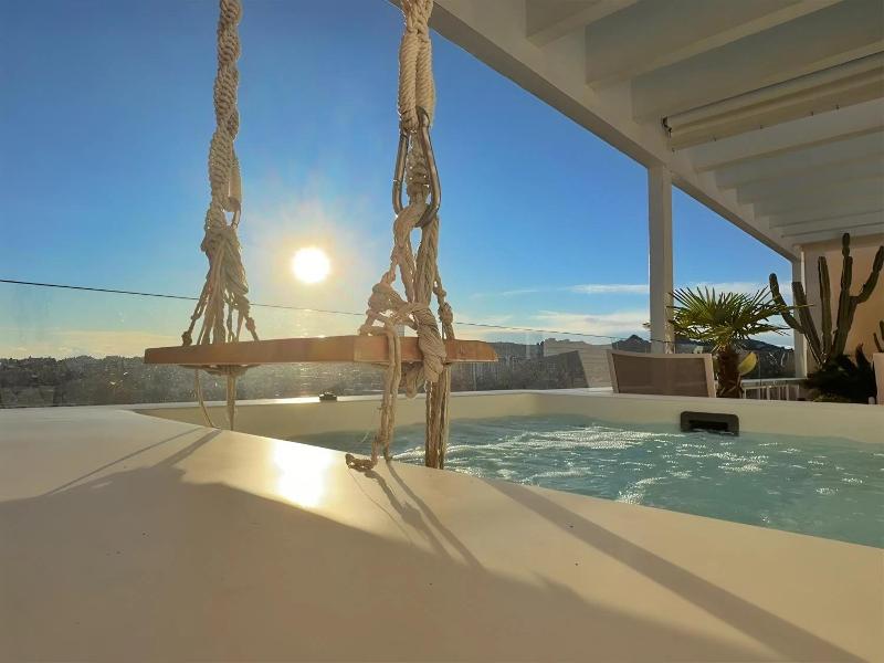 One 360 Skyline Athens Penthouses image