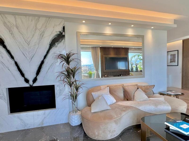 One 360 Skyline Athens Penthouses image