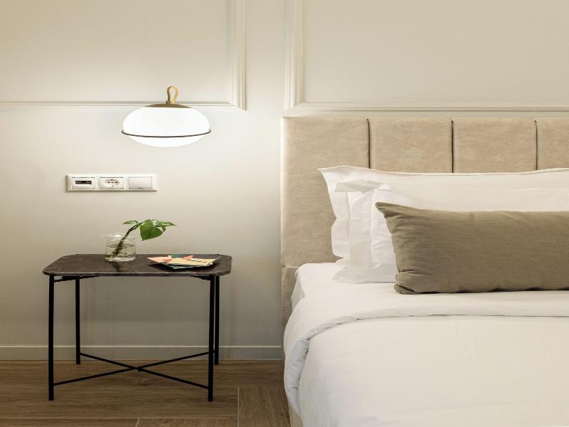 Astikon Xenofontos Suites image