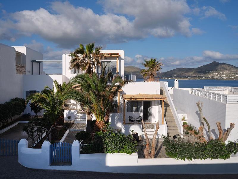 Ariti Seaside Residence, Naousa