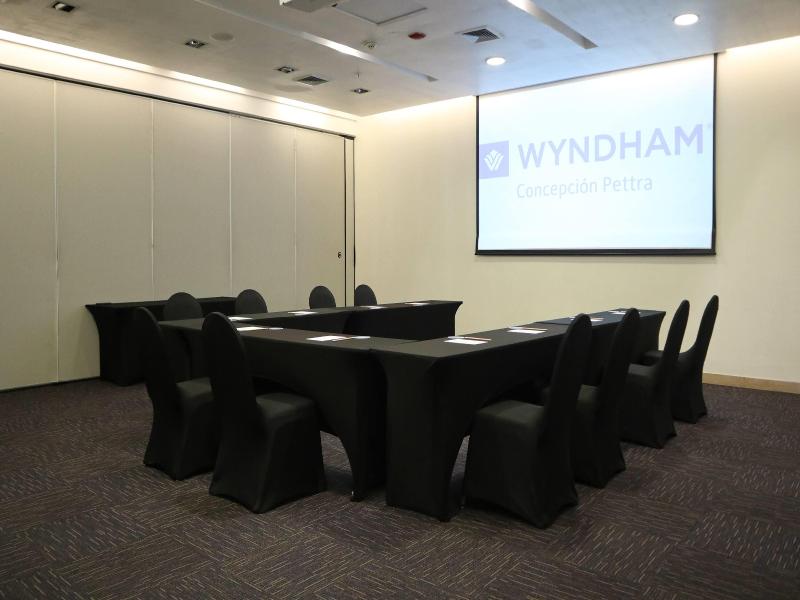 Wyndham Concepcion Pettra image