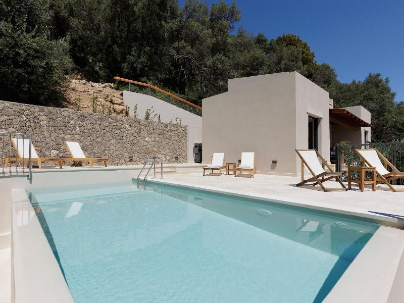 Greenstone Villa image