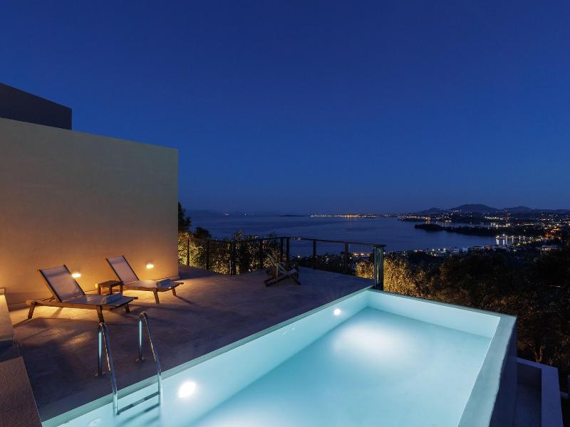 Greenstone Villa image