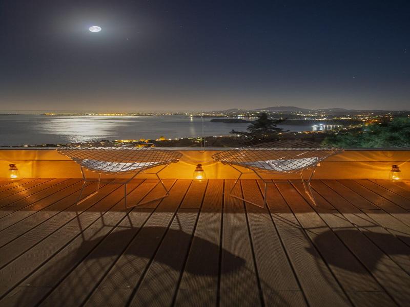 Greenstone Villa image