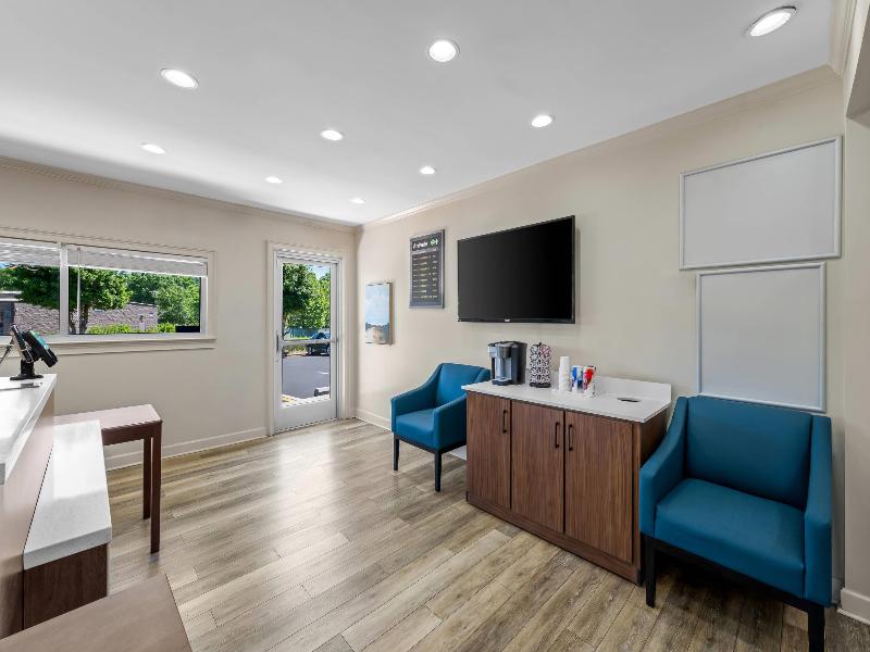 Suburban Extended Stay SE image