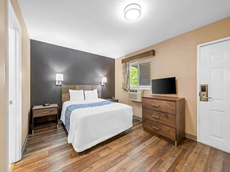 Suburban Extended Stay SE image