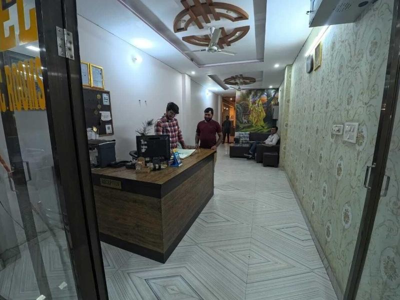 Hotel Aapno Shyam And Restaurant