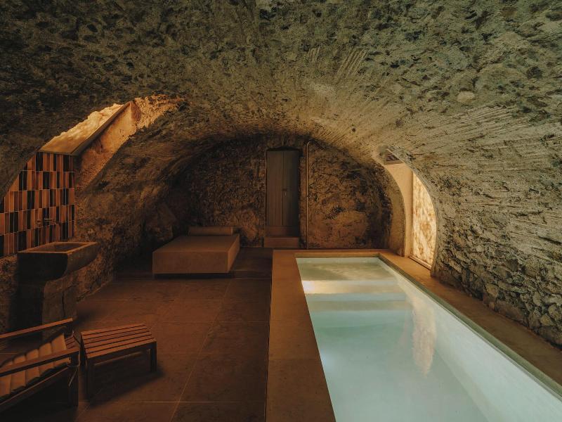 Hotel Palau Fugit image
