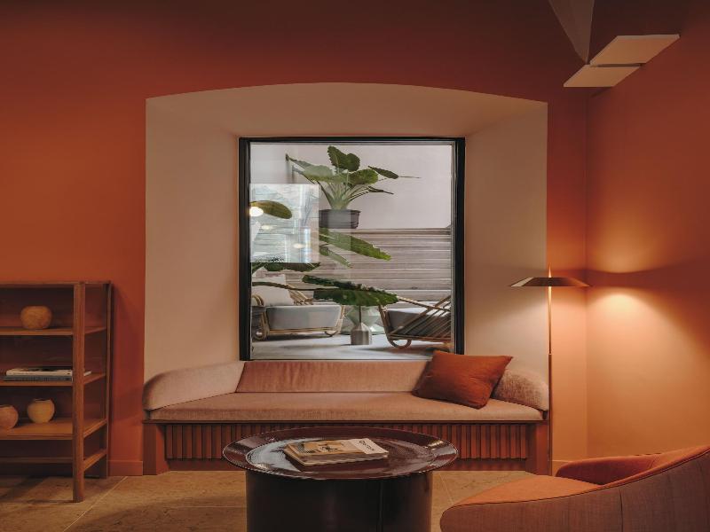Hotel Palau Fugit image