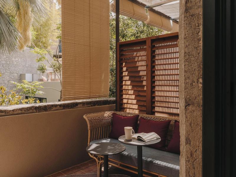 Hotel Palau Fugit image