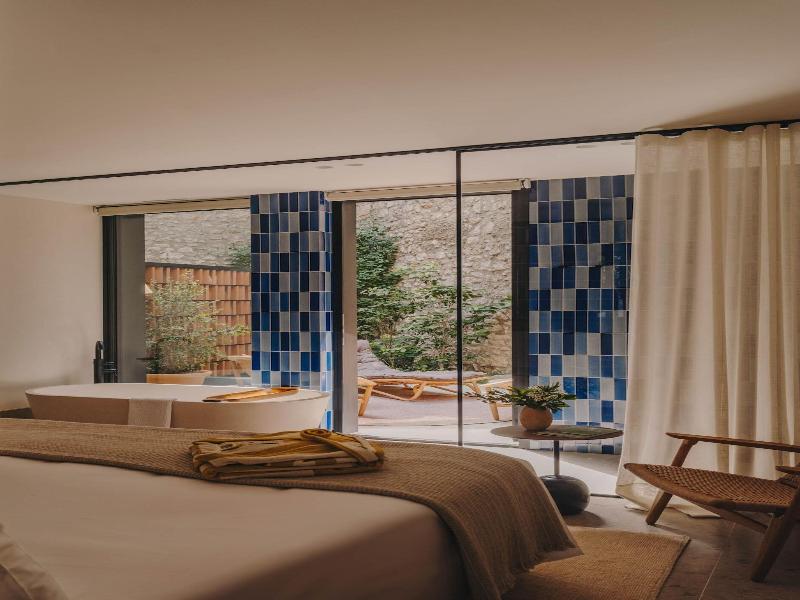 Hotel Palau Fugit image