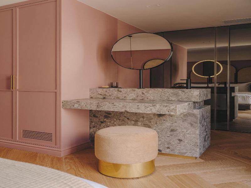 Hotel Palau Fugit image