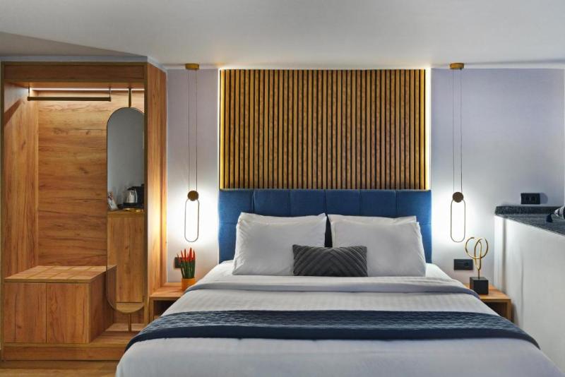 CityLuxe Suites & Rooms image