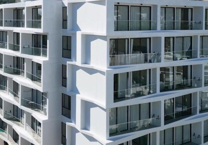 Laya Resort And Residences