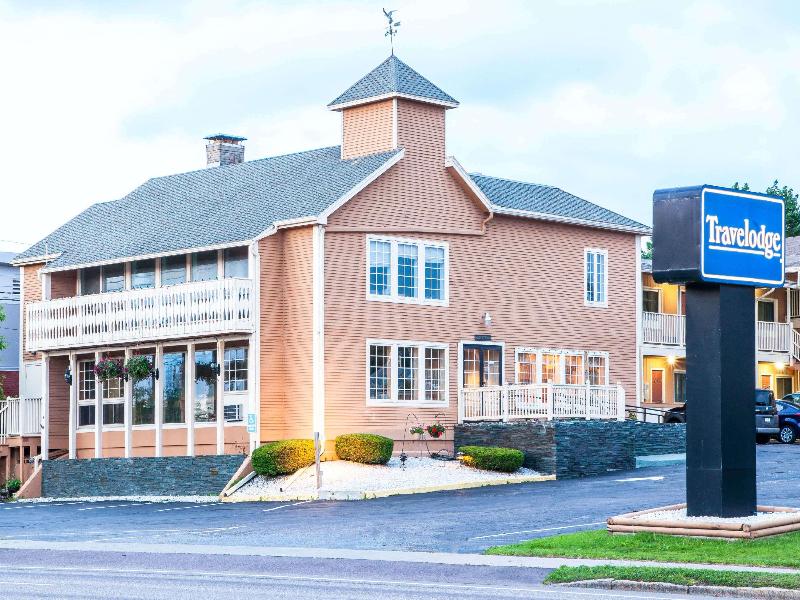 Travelodge by Wyndham South Burlington image