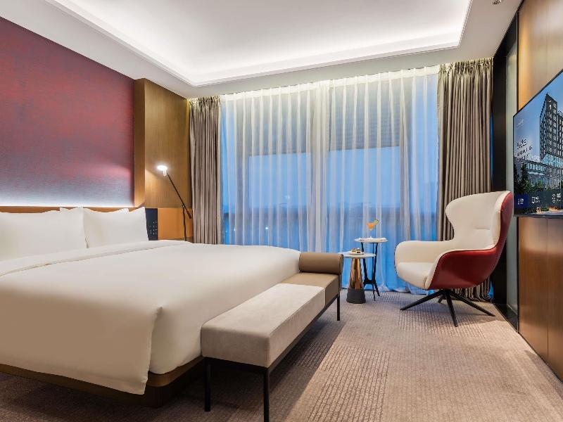 Novotel Dongguan Songshan Lake image