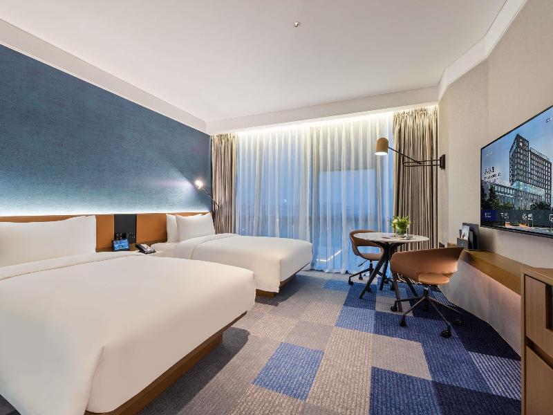 Novotel Dongguan Songshan Lake image