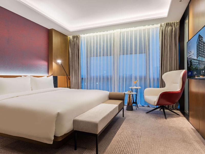 Novotel Dongguan Songshan Lake image