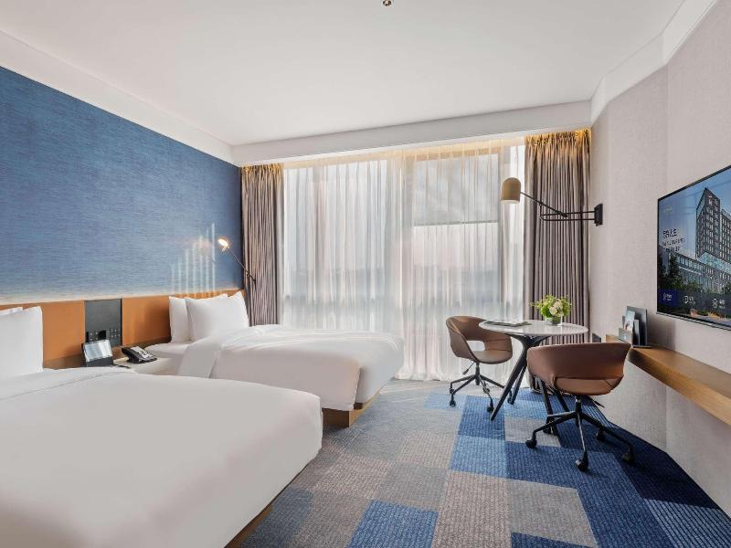 Novotel Dongguan Songshan Lake image