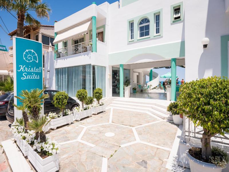 Kristall Suites image