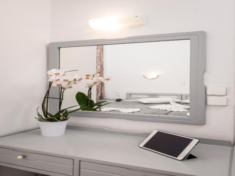 Kristall Suites image