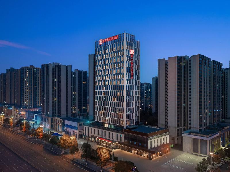 Hilton Garden Inn Leshan Shizhong image