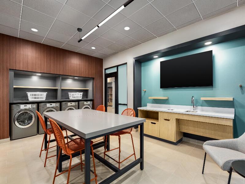 Livsmart Studios By Hilton Kokomo image