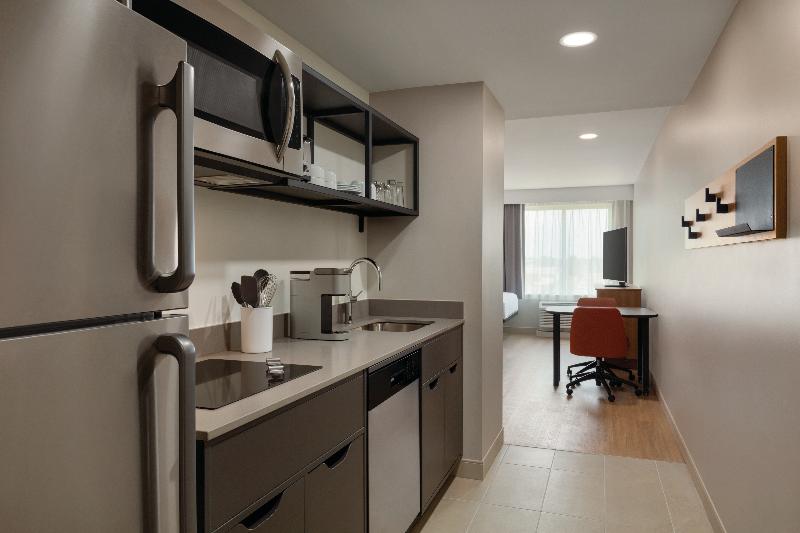 Livsmart Studios By Hilton Kokomo image