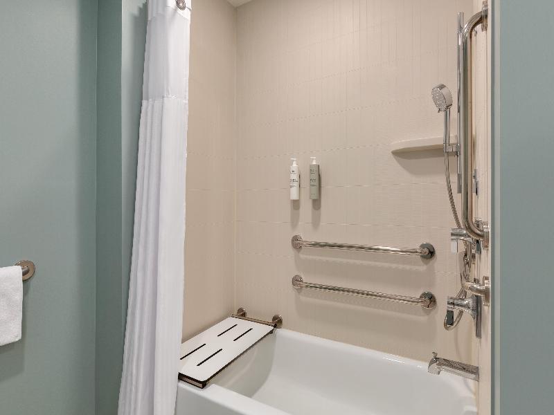 Livsmart Studios By Hilton Kokomo image