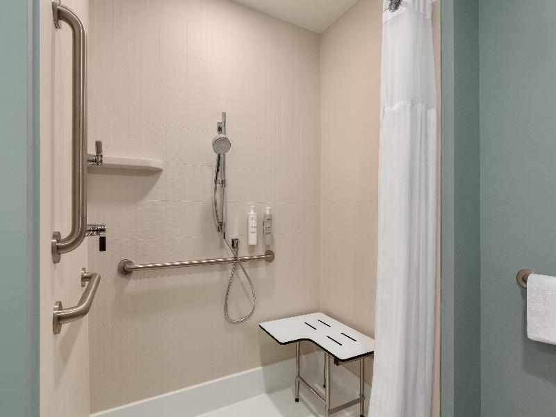 Livsmart Studios By Hilton Kokomo image