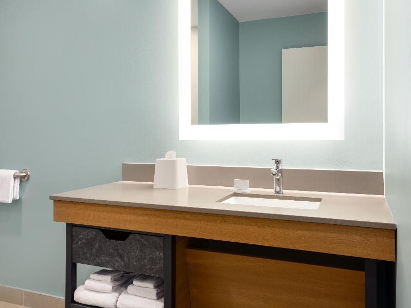 Livsmart Studios By Hilton Kokomo image