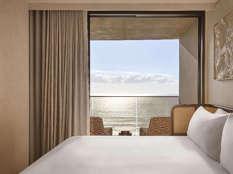 Mondrian Gold Coast image