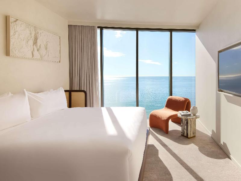 Mondrian Gold Coast image