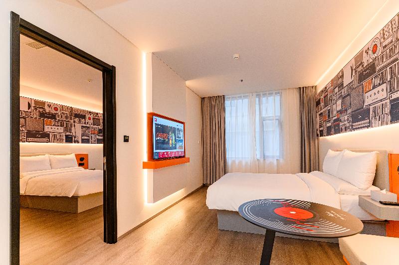 Ibis Hotel (Bai Shan Hun Jiang Street Wanda Plaza) image