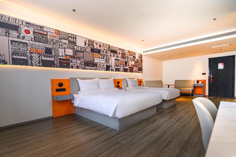 Ibis Hotel (Bai Shan Hun Jiang Street Wanda Plaza) image