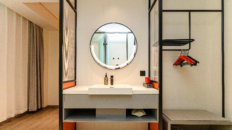 Ibis Hotel (Bai Shan Hun Jiang Street Wanda Plaza) image