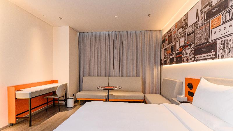 Ibis Hotel (Bai Shan Hun Jiang Street Wanda Plaza) image