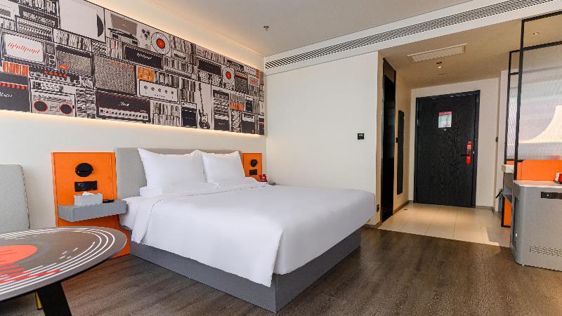 Ibis Hotel (Bai Shan Hun Jiang Street Wanda Plaza) image