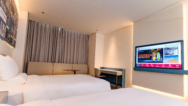 Ibis Hotel (Bai Shan Hun Jiang Street Wanda Plaza) image
