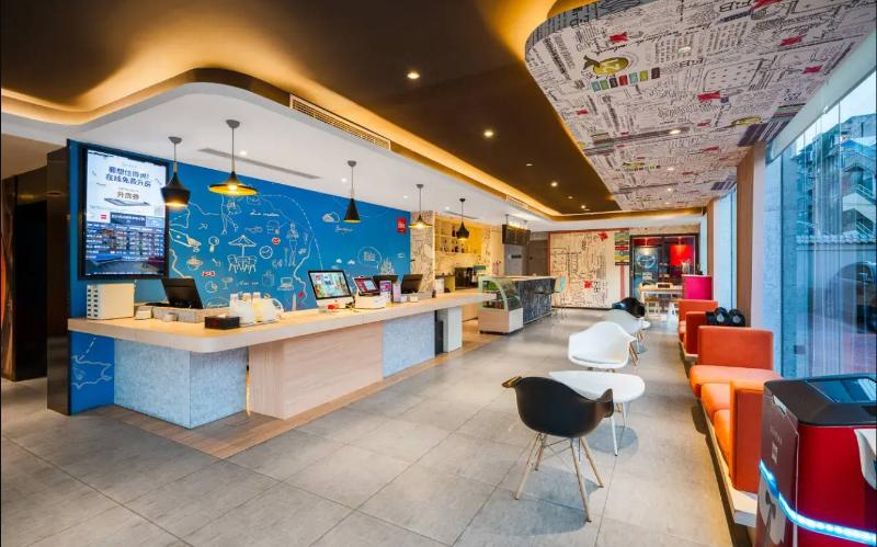 Ibis Hotel (Chengdu Kuanzhai Alleys West Store)