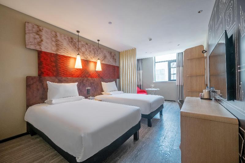 Ibis Hotel (Jinchang Guofang Plaza) image