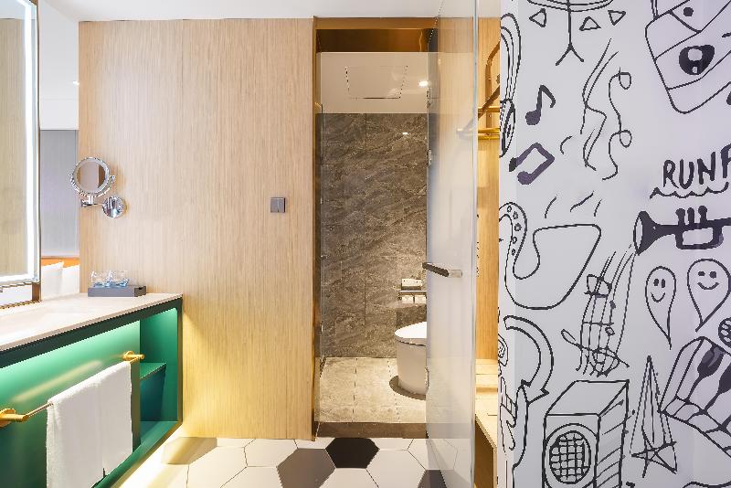 Ibis Hotel (Maoming Cultural Square) image